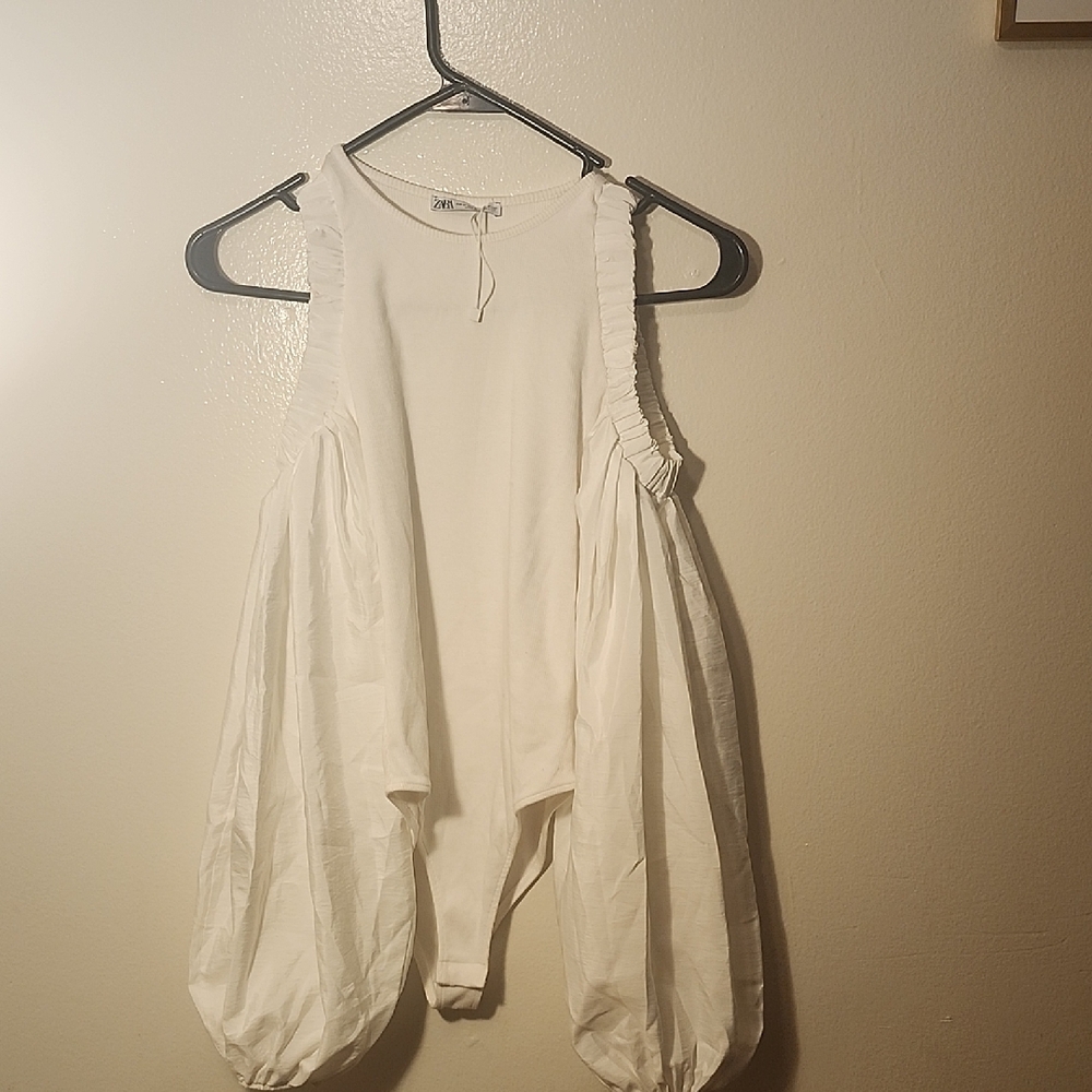 Zara White Sleeveless Women's Top